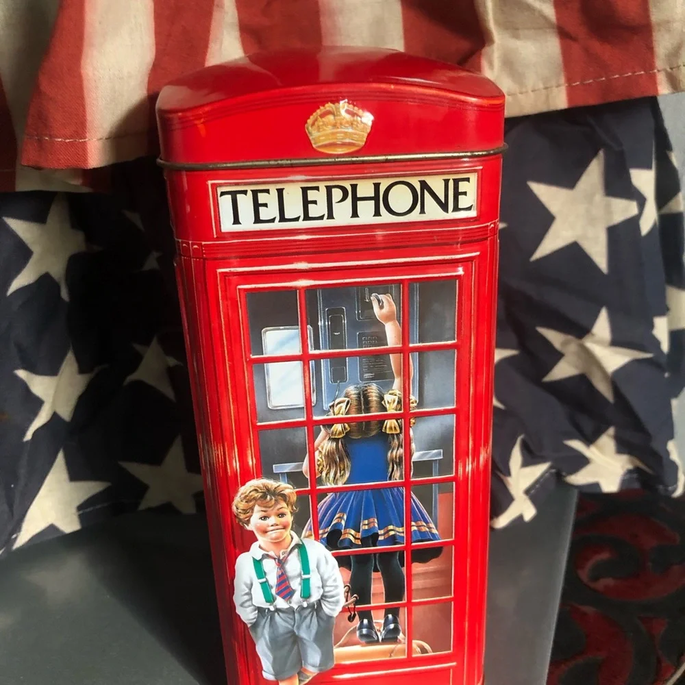 Churchill's Red English Telephone Booth Tin Bank
